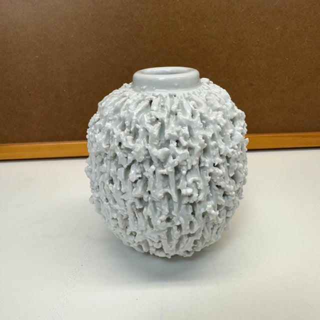 Gunnar Nylund Rörstrand Gunnar Nylund Chamotte Art Pottery Vase White Blue Sweden Mid 20th Century 5" For Sale - Image 4 of 8
