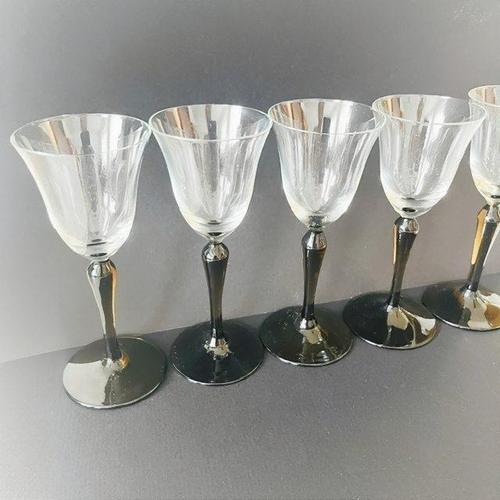 Vintage Set Kristalunie Maastricht Campanula Liqueur Glasses Black Foot Iridescent by Willem Rozendaal, 1930s, Set of 5 For Sale - Image 5 of 7