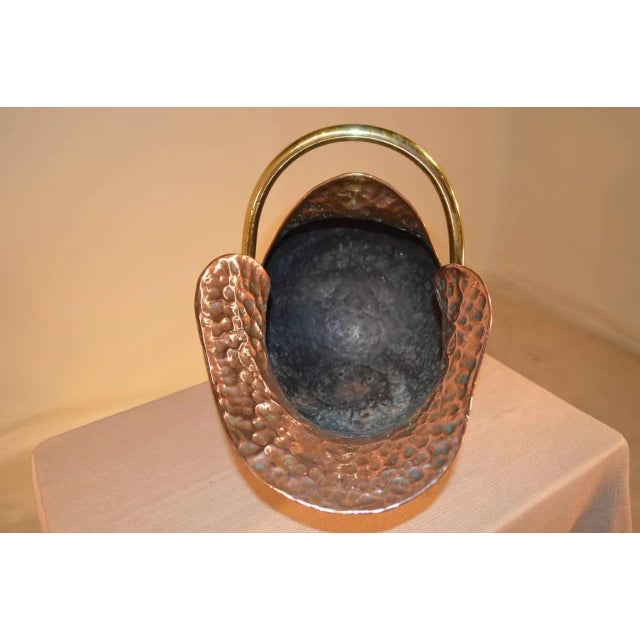 19th C English Copper Coal Hod For Sale In Greensboro - Image 6 of 7