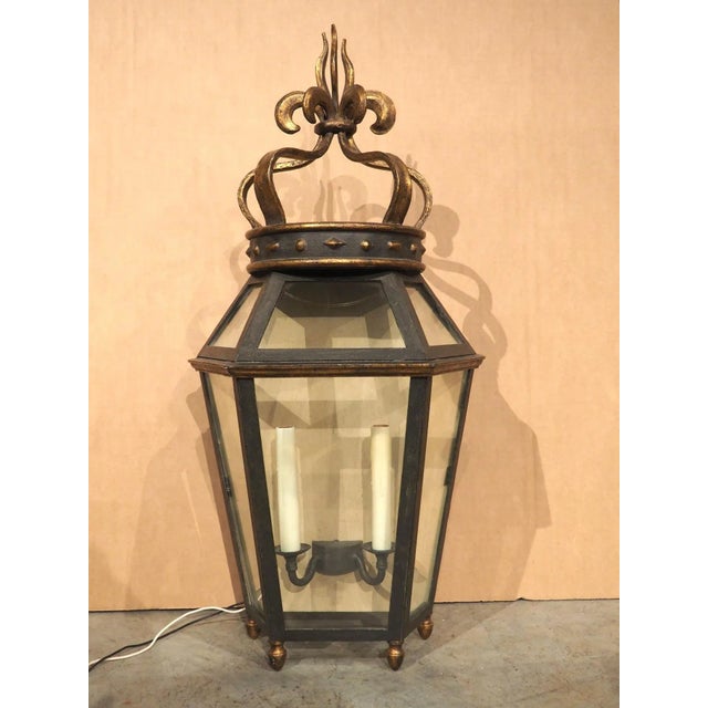 A fascinating wall lantern that can be paired with just about any architectural style from country French to Italian...