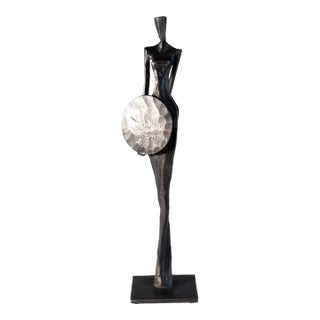 Hera II (6/25) - Modern Figurative Abstract Bronze Original Artwork by Nando Kallweit For Sale