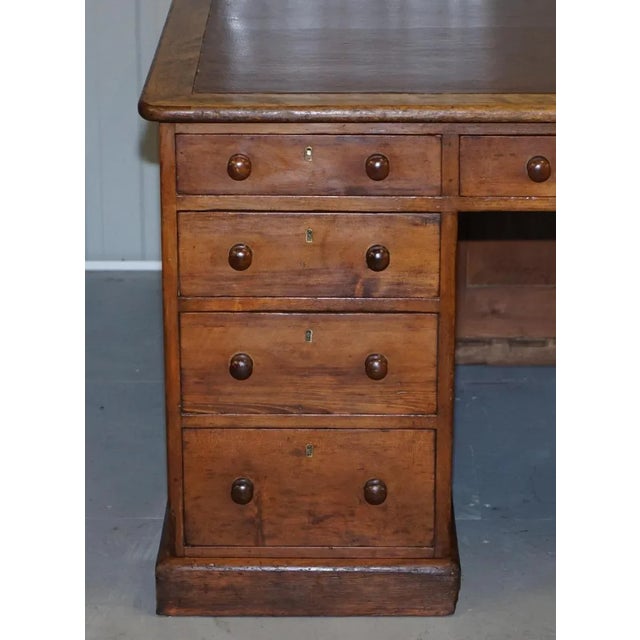 Antique Victorian English Double Sided Twin Pedestal Kneehole Desk in Oak with 18 Drawers For Sale - Image 4 of 18