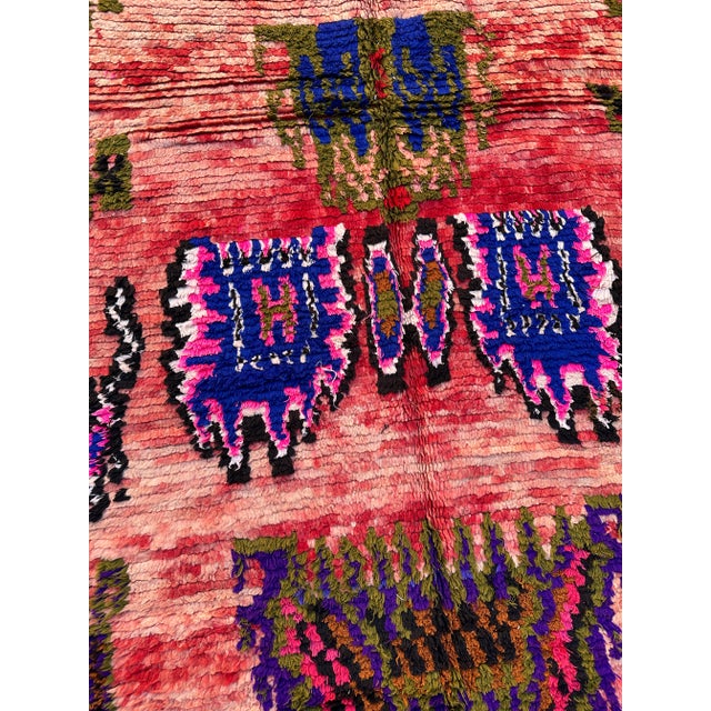 Abstract Vintage Moroccan Rug - 5'5" X 9'5" Ft For Sale - Image 4 of 10