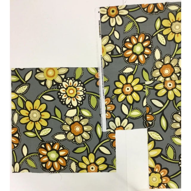 Green Flower Power Fabric Remnants 70’s For Sale - Image 8 of 11
