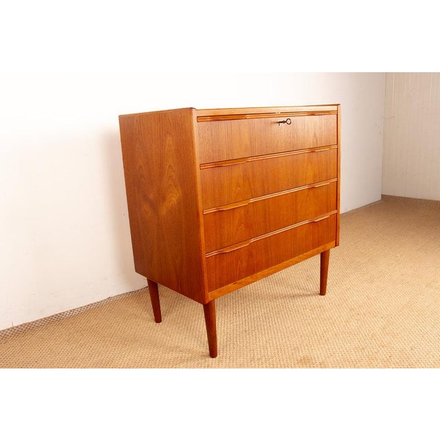 Danish Four-Drawer Teak Chest of Drawers by Henning Jørgensen for Fredericia Furniture, 1960 For Sale - Image 6 of 18