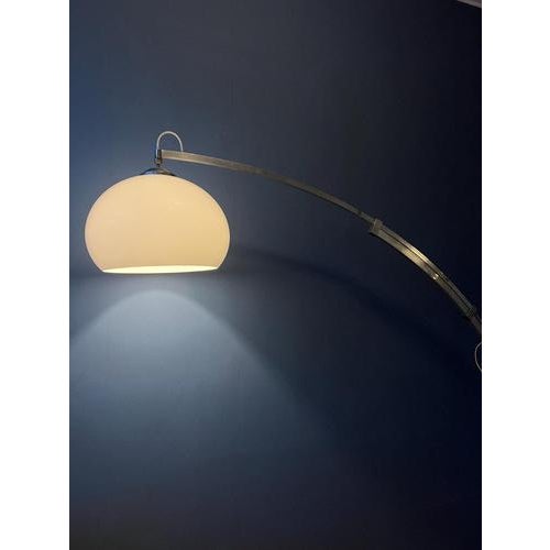 Vintage Space Age Arc Floor Lamp in the style of Guzzini For Sale - Image 4 of 13
