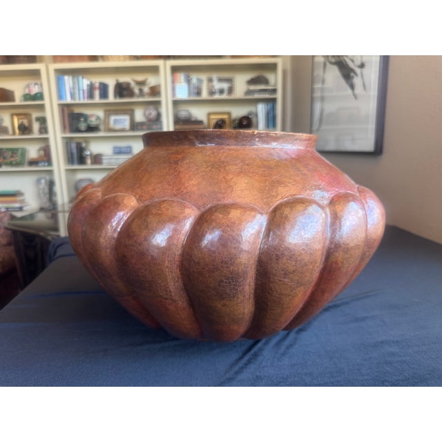 Vintage Santa Clara Del Cobre Mexican Hand Hammered Copper Olla Pot 16" X 11" For Sale - Image 4 of 7
