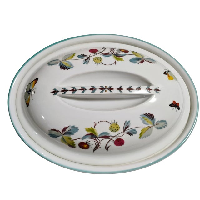 English Vintage Royal Worcester "Strawberry Fair" Flameproof Porcelain Oval Covered Dish For Sale - Image 3 of 15