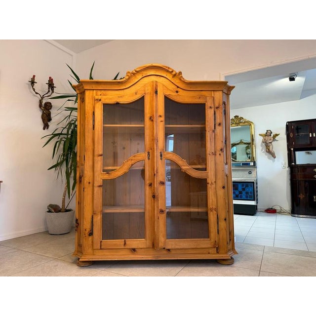 Swiss Pine Display Cabinet, 1960s For Sale - Image 4 of 14