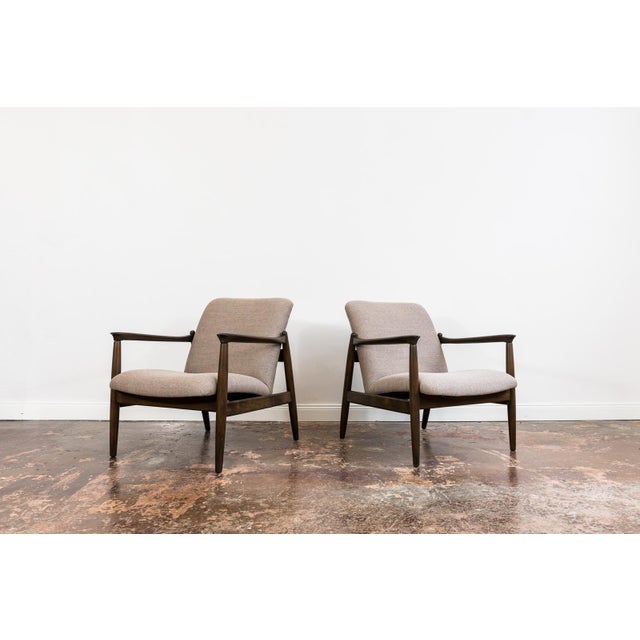 Mid-Century Modern Mid-Century Armchairs GFM-64 by Edmund Homa with Upholstery from Kvadrat, Poland, 1960s, Set of 2 For Sale - Image 3 of 15