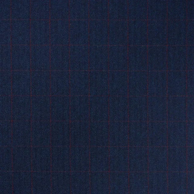 Made of 100% merino lambswool and woven in Scotland, this classic menswear-inspired fabric combines a small-scale...