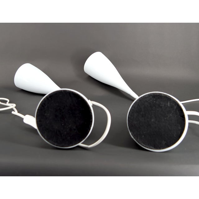 Mid-Century Modern Vintage Table Lamps in White Enamelled Sheet Metal, 1970, Set of 2 For Sale - Image 3 of 6