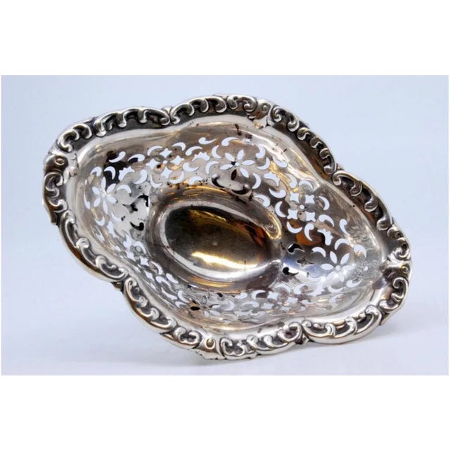 Silver Candy Box with Floral Motifs and Feet For Sale - Image 4 of 10