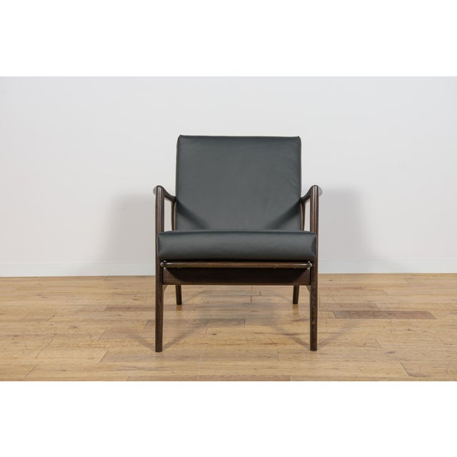 Mid-Century Modern Model 300-139 Lounge Chair from Swarzędz Furniture Factory, Poland, 1960s For Sale - Image 3 of 18