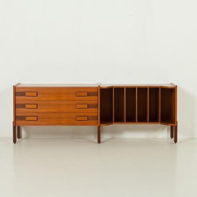 1970s Mid-Century Italian Sideboard with Vinyl Records Compartment, 1970s For Sale - Image 5 of 13