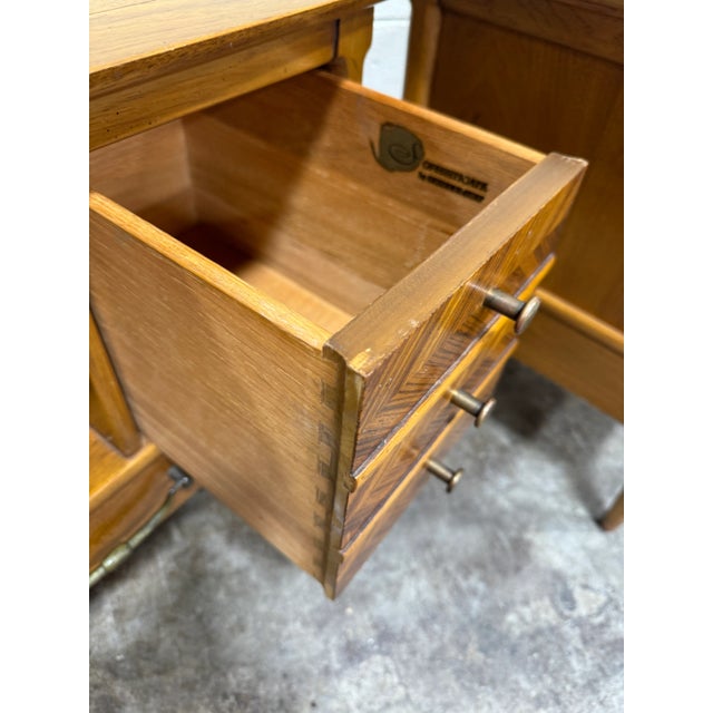 Tomlinson Sophisticate Walnut Nightstands - a Pair For Sale In Richmond - Image 6 of 11