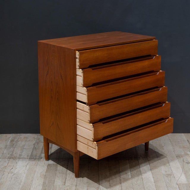 Mid-Century Modern Mid-Century e.w. Bach Tall Teak Dressers With Sculpted Handles c.1950 For Sale - Image 3 of 18