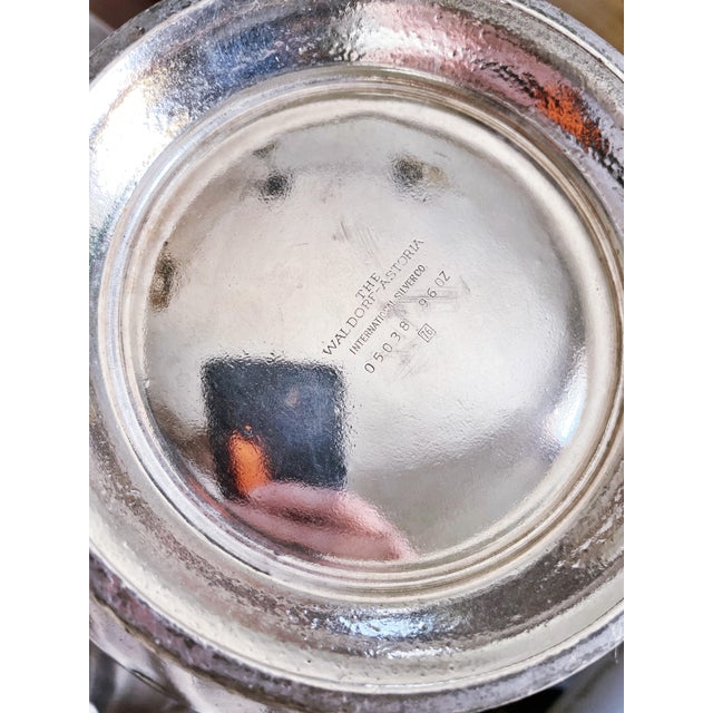 International Silver Vintage Silver Plated Ice Bowl From the Waldorf-Astoria Hotel For Sale - Image 4 of 9