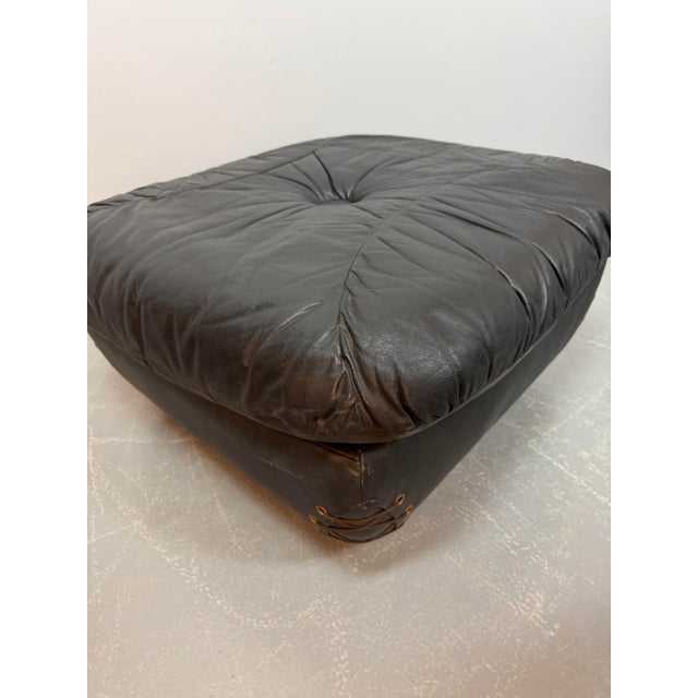 Large Italian Space Age Postmodern Black Leather Ottoman with Cord Lacing from Busnelli, 1970s For Sale - Image 6 of 7