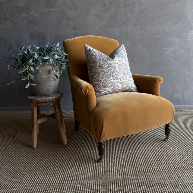 Introducing the Alma Accent Chair – a timeless piece crafted for comfort and style. Upholstered in a faux mohair style...