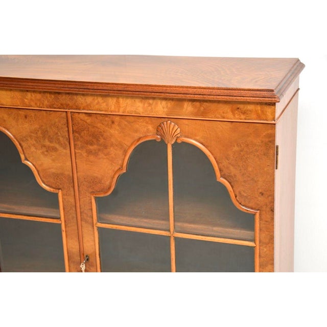 Brown Vintage Queen Anne Bookcase in Burr Walnut, 1920 For Sale - Image 8 of 11