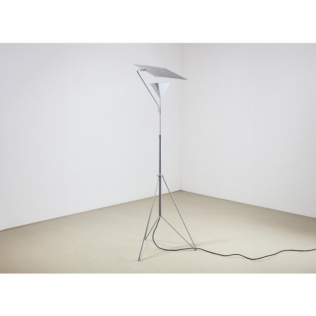 Fantastic floor lamp, model Tenderly, designed by the great Japanese designer Shigeru Uchida in 1985 for Pastoe. Not many...
