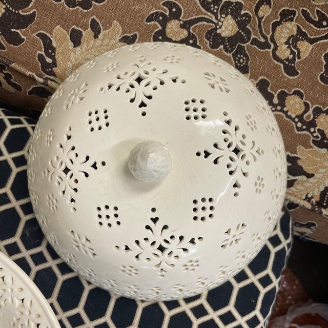 Early 20th Century English Creamware Pierced Covered Bowl With Matching Underplate For Sale - Image 6 of 9