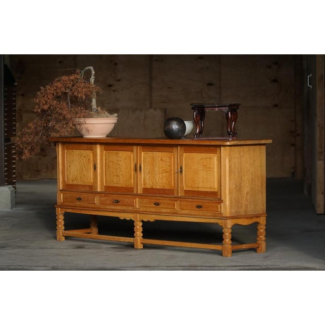 Low Mid-Century Danish Brutalist Sideboard in Oak attributed to Henning Kjærnulf, 1960s For Sale - Image 4 of 13