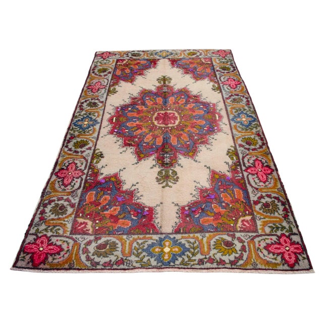 1970s Vintage Hand Knotted Colorful Turkish Rug - 4′11″ × 8′8″ For Sale - Image 4 of 12
