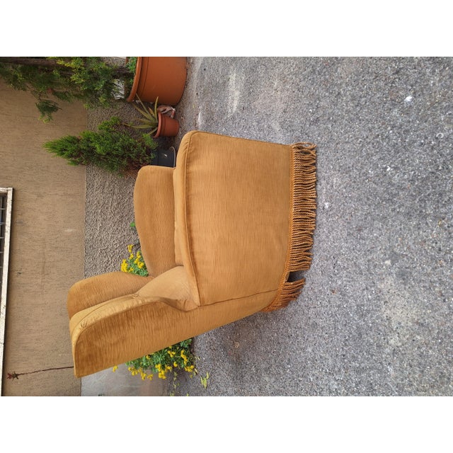 Bergère Armchair in Beige attributed to Paolo Buffa, 1940s, in Very Good conditions. Designed 1920 to 1949 This piece is...