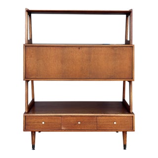 1950s Mid-Century Walnut Wall Unit Secretary Desk & Bookcase by Saginaw Furniture For Sale