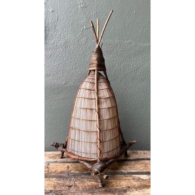 Mid-Century Modern Vintage Japanese Woven Reed Table Lamp For Sale - Image 3 of 18