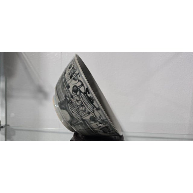 19th Century Ming Dynasty Wanli Blue and White Bowl: Swatow Pagoda Scene (17.5cm) For Sale In Los Angeles - Image 6 of 11