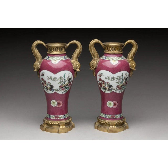 Pair of Chinese Porcelain Vases, Qianlong Period, 18th Century For Sale