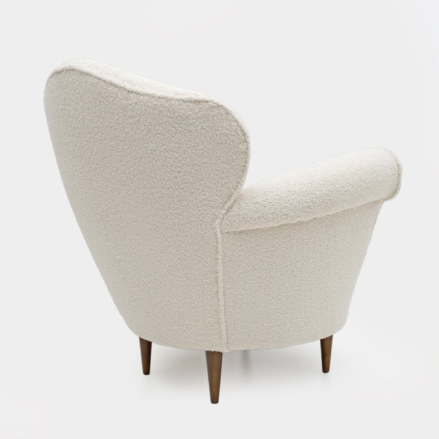 1950s Mid-Century Modern Italian Bouclè Curved Armchair, 1950s For Sale - Image 5 of 7