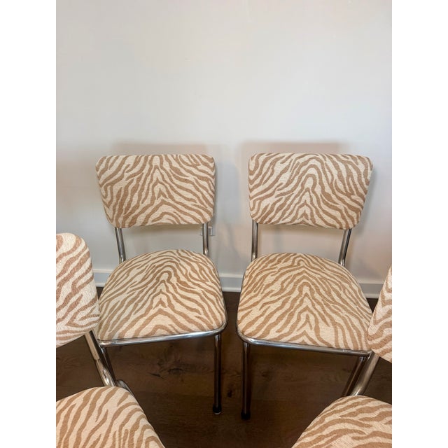Metal Set of 4 Vintage Chrome Dinette Chairs – Tan & Cream Tiger Chenille For Sale - Image 7 of 8