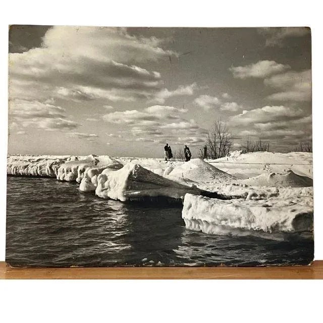 1950s Lake Michigan Large Black and White Mounted Photograph For Sale - Image 12 of 13