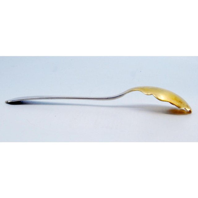 Metal Silver Fruit Spoon with Golden Shell and Raised Grooves For Sale - Image 7 of 8