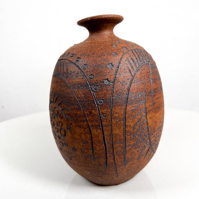Modern 1980s Modernist Mel Pottery Vase Textured Abstract Design For Sale - Image 3 of 9