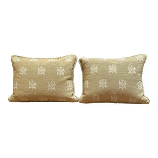 Chelsea Textiles Set of 2 Pineapple Needlepoint Pillows For Sale