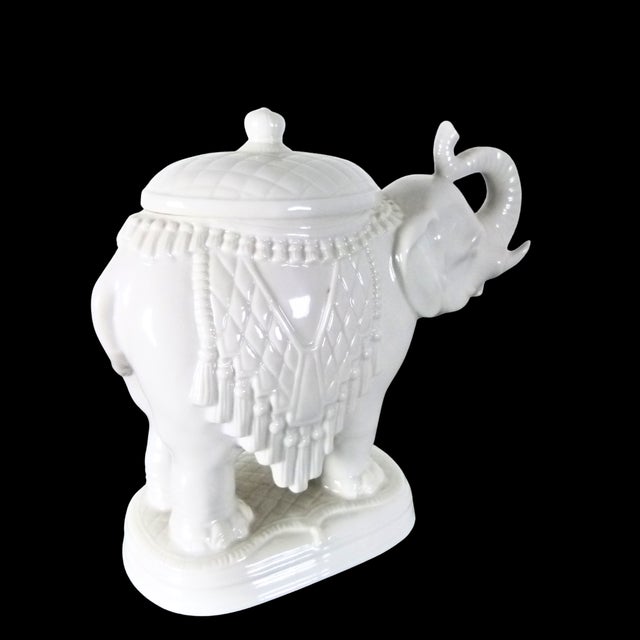 Vintage Andrea by Sadek White Porcelain Elephant Candy Dish | Elephant Lidded Trinket Box | Made in Japan | Foil Sticker For Sale - Image 13 of 16