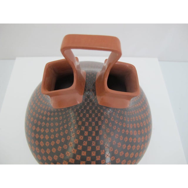 Ceramic Mata Ortiz Olga Quezada Mexico Geometric Checkerboard Pottery Wedding Vase For Sale - Image 7 of 10