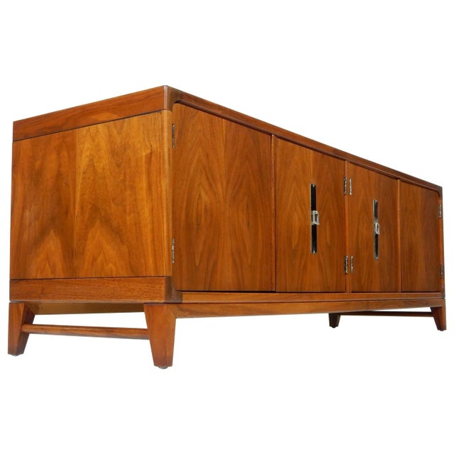 Brown Mid Century Modern John Keal for Brown-Saltman Low Credenza Cabinet For Sale - Image 8 of 8