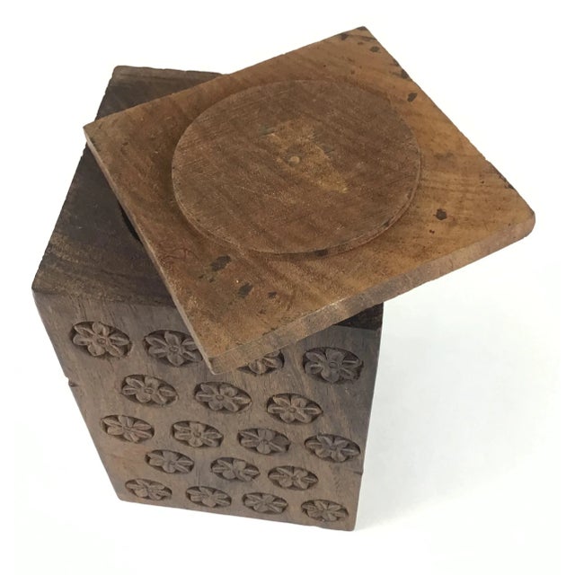 1920s Solid Heavy Wood Carved Covered Box For Sale In Portland, ME - Image 6 of 12