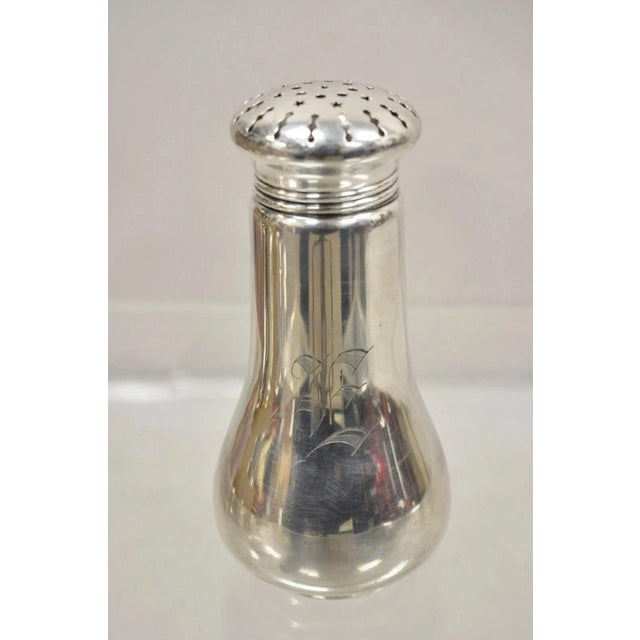 Antique Wilcox Sp Co. 4281 Silver Plated Seasoning Spice Shaker "E" Monogram For Sale - Image 9 of 10