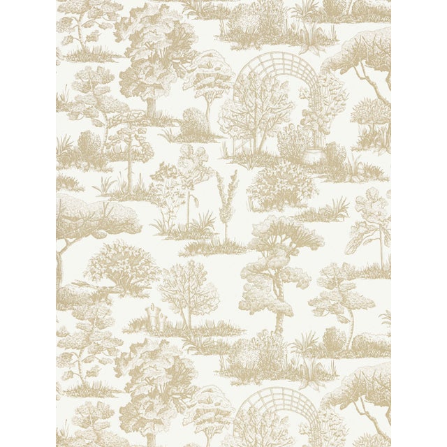 This hand-penned quiet garden scene gives classic toile a fresh look. Proudly printed at the Scalamandré Press in eleven...