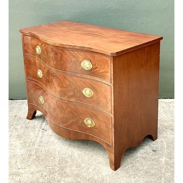 Late 20th Century Vintage George 111 Serpentine Commode For Sale - Image 5 of 12