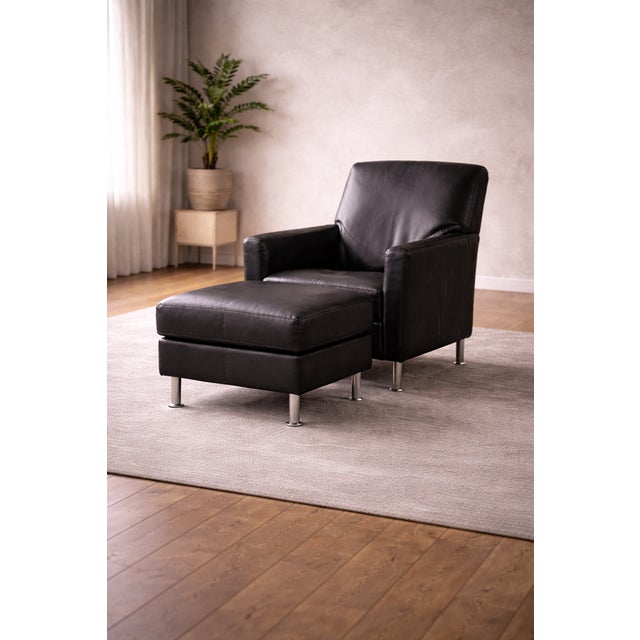 Set of Lounge Chair and Ottoman in Black Leather, 1980s For Sale - Image 13 of 13