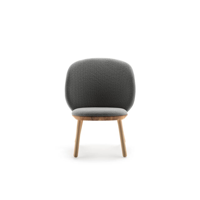 Being youngest member of Naïve family, Naïve Low Chair introduces itself with a bright, yet mature and subtle look. Its...