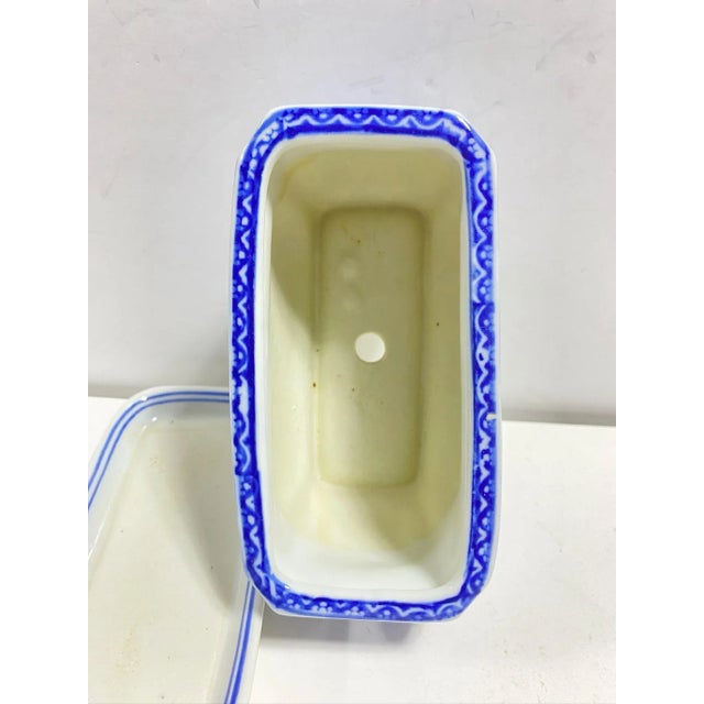 Blue Blue & White Chinoiserie Planter With Tray – Rectangular Porcelain Cachepot, Orchid Planter For Sale - Image 8 of 11